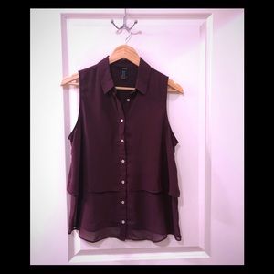 Sleeveless business button down blouse